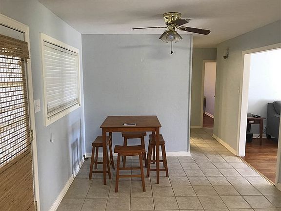 4th image of 807 S 11th St