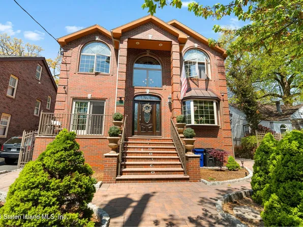 7 Whitehall St, Staten Island, NY 10306
