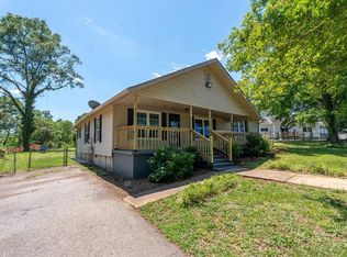 423 Carolina Dr, Spartanburg, SC 29306