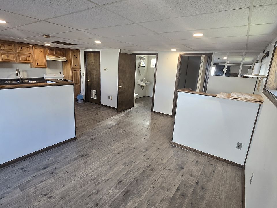 1st image of 200 Broadway Ave