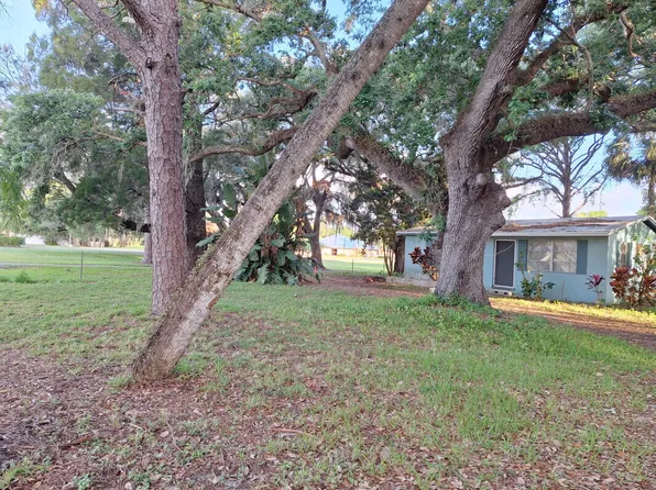 3720 Edwards Road, Fort Pierce, FL 34981