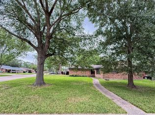 1307 Dwinnell St, Baytown, TX 77520