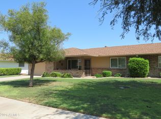 9606 W Greenhurst Dr, Sun City, AZ 85351
