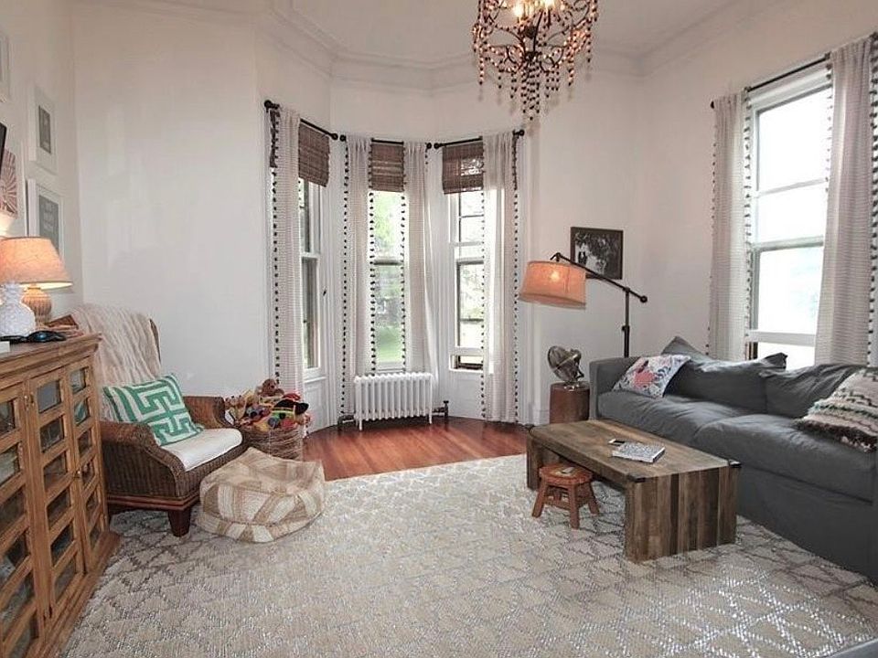 2nd image of 48 Welles Ave