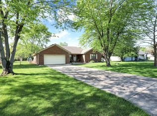 211 Cranberry Dr, Greenfield, IN