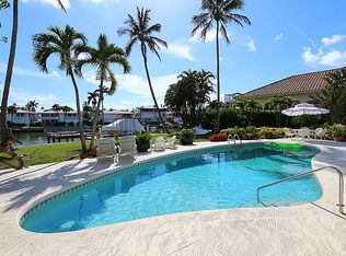 220 Spring Line Dr, Naples, FL 34102