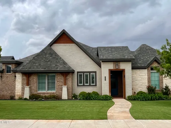 618 N 11th St, Wolfforth, TX 79382