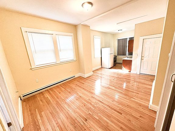5th image of 125 Hillside Ave Unit 1D