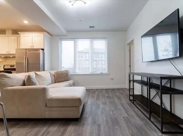 92 George St Unit 103, Roxbury, MA 02119