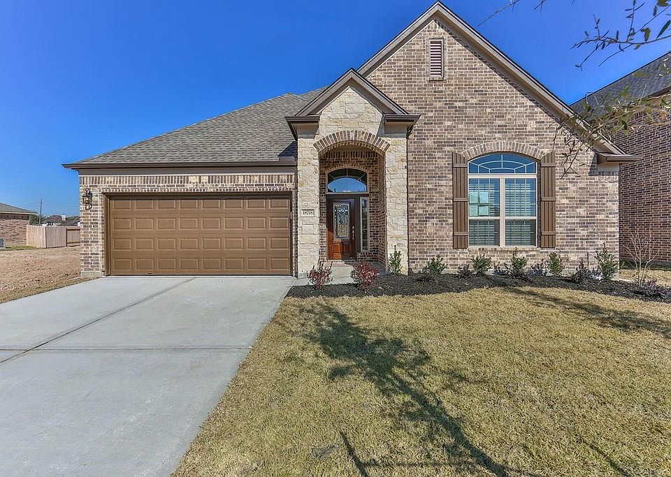 1st image of 18718 Bene Vista Dr