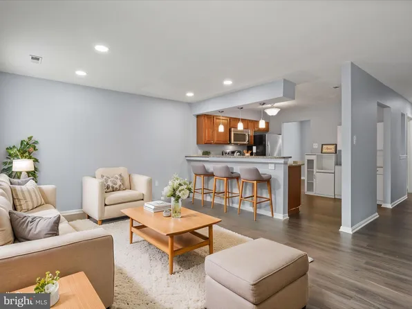 303 Mayfair Pl #187, Stafford, VA 22556