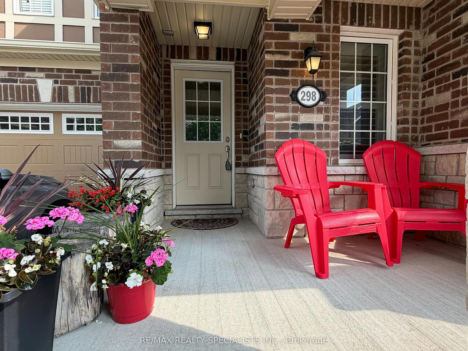 3 bed, $3,100 — Photo 2