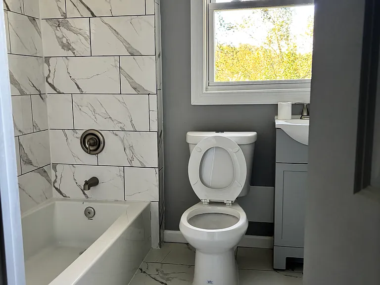 4443 Clifton Rd #6 — Photo 3
