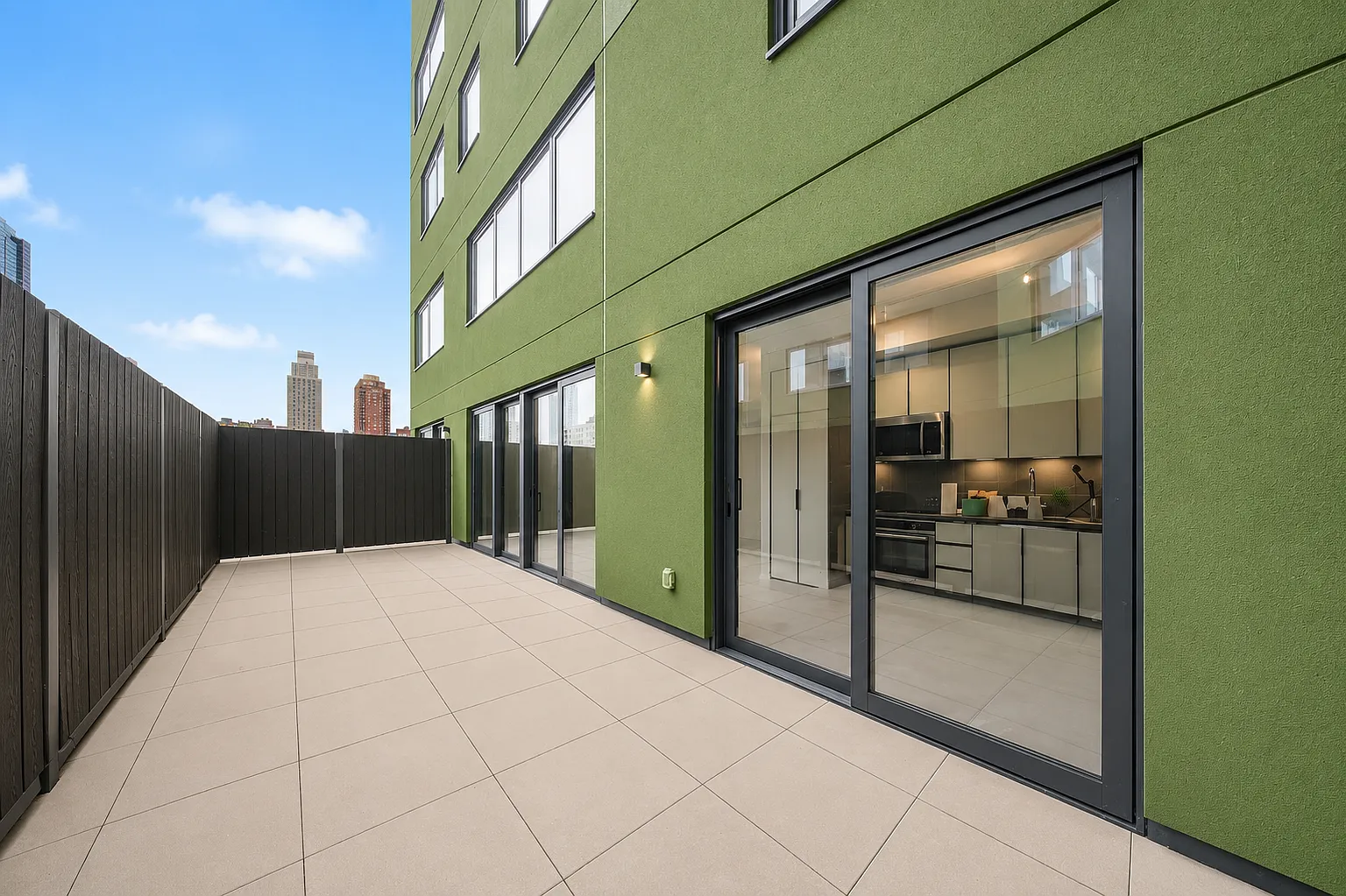 10-25 Jackson Avenue — Photo 1