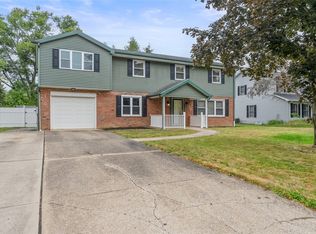 1115 Seneca Dr, Harmony, PA 16037