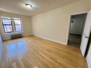 8603 125th St #1, Richmond Hill, NY 11418
