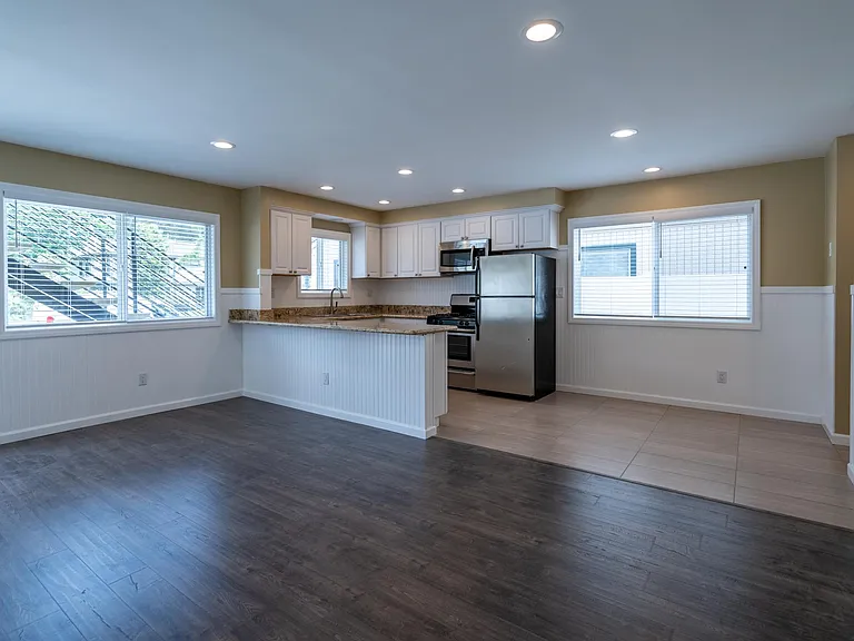 3466 Reynard Way — Photo 2