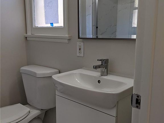 5th image of 4511 Castle Ln #4513.5