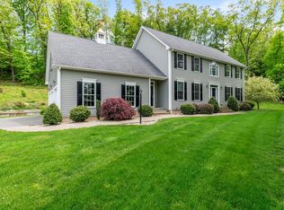45 Windsor Ln, East Longmeadow, MA 01028