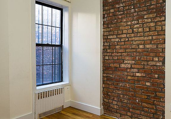 4th image of 171 Starr St #4B