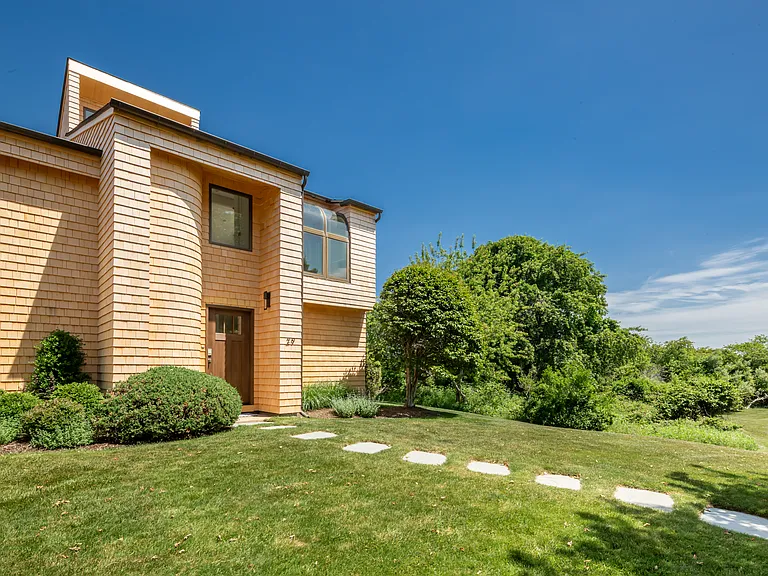 21 S Fulton Dr #29 — Photo 2