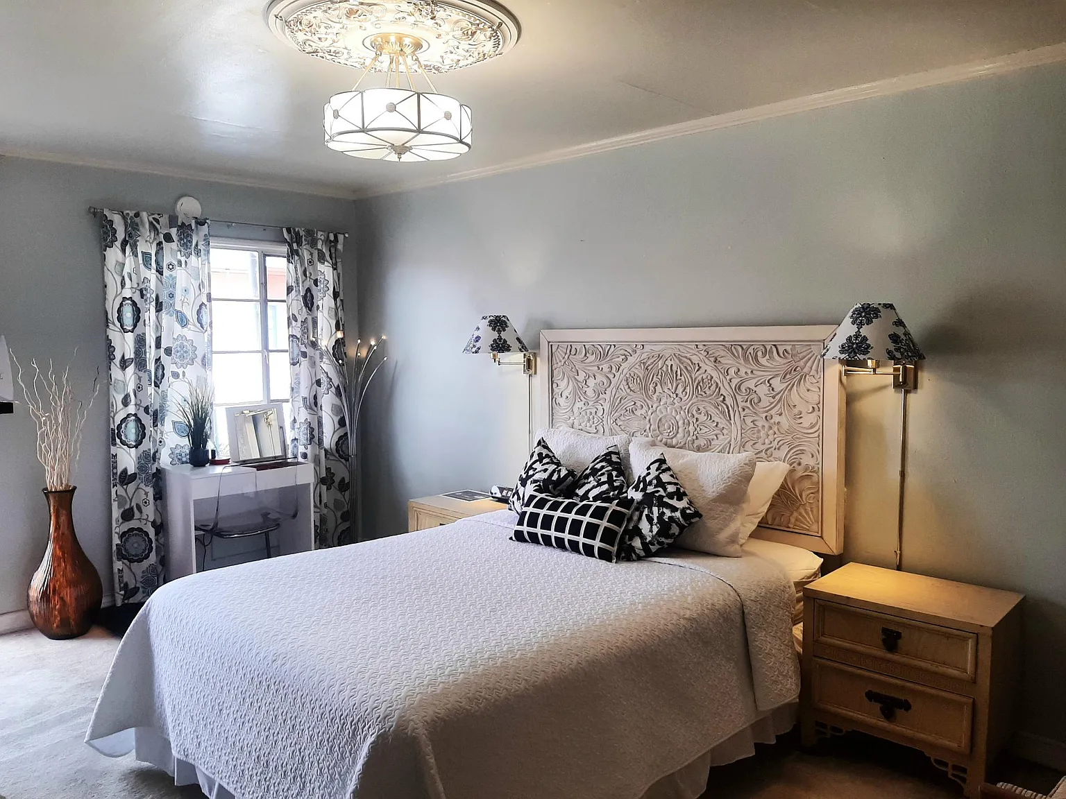 Studio, 400 sqft, $1,590 — Photo 3