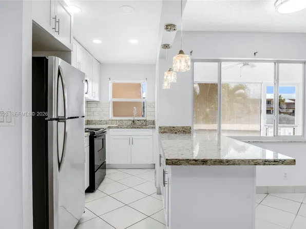 5300 Washington St APT N214, Hollywood, FL 33021