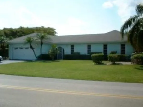 9339 Calliandra Dr, Boynton Beach, FL 33436