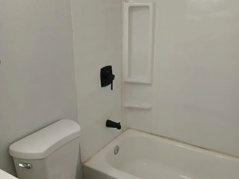 2401 Sunrise Ave #1-7 — Photo 6