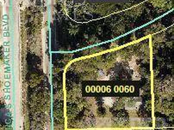 1237 Veronica S Shoemaker Blvd, Fort Myers, FL 33916