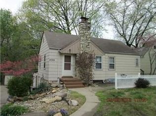 4024 N Holmes St, Kansas City, MO 64116