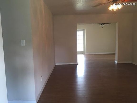 5th image of 1085 Martha Lee Ave