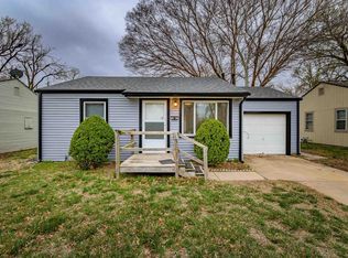 1045 S Waverly Rd, Wichita, KS 67218