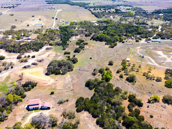 2700 County Road 224, Florence, TX 76527