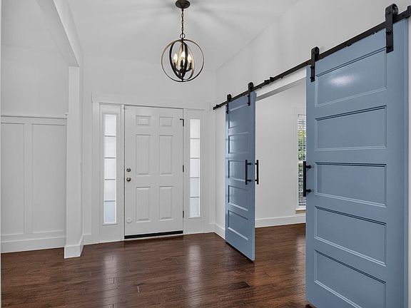 4th image of 4528 Sawmill Pl