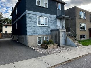 214 Carillon St, Ottawa, ON K1L 5X8