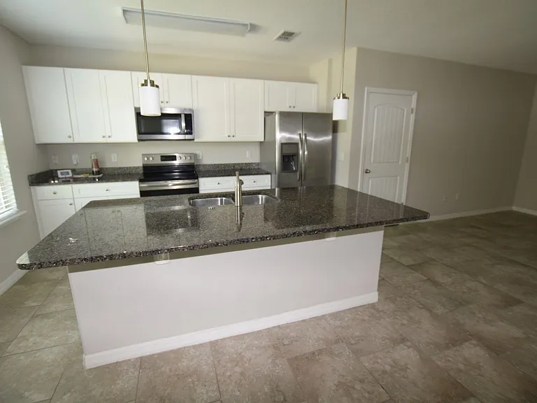 16097 Pebble Bluff Loop — Photo 8