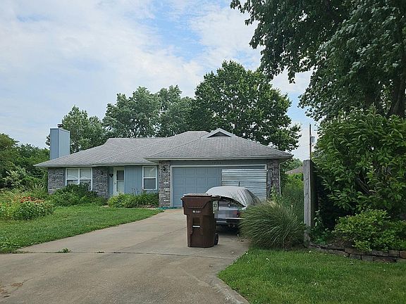 2nd image of 3702 S Swan Ct