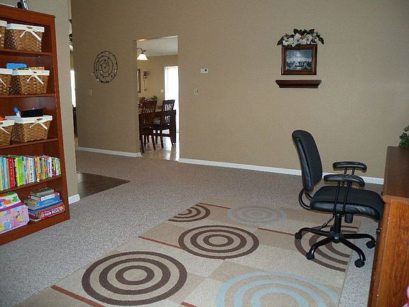 4th image of 1826 Alydar Dr