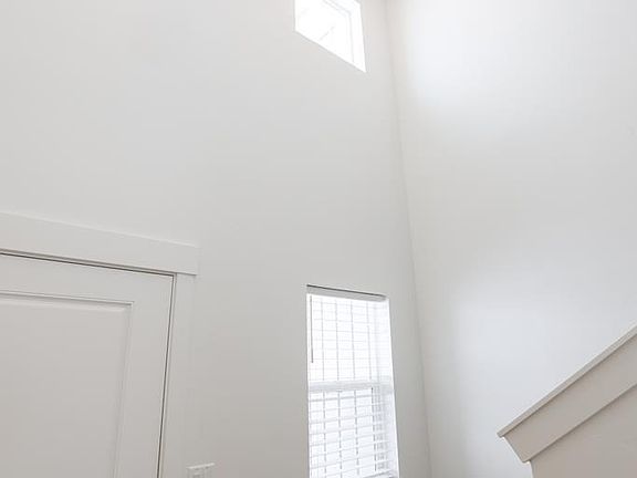 3rd image of 1136 Ashlyn Way #3