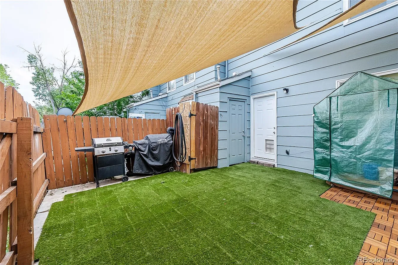 2 bed, 1.5 bath, 1098 sqft, $1,500 — Photo 4