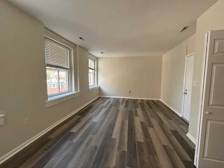 Vernon Homes — Photo 16