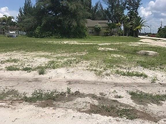 2nd image of 142 SW 34th Ave