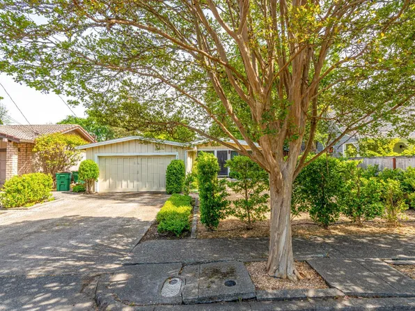 852 Austin Avenue, Sonoma, CA 95476