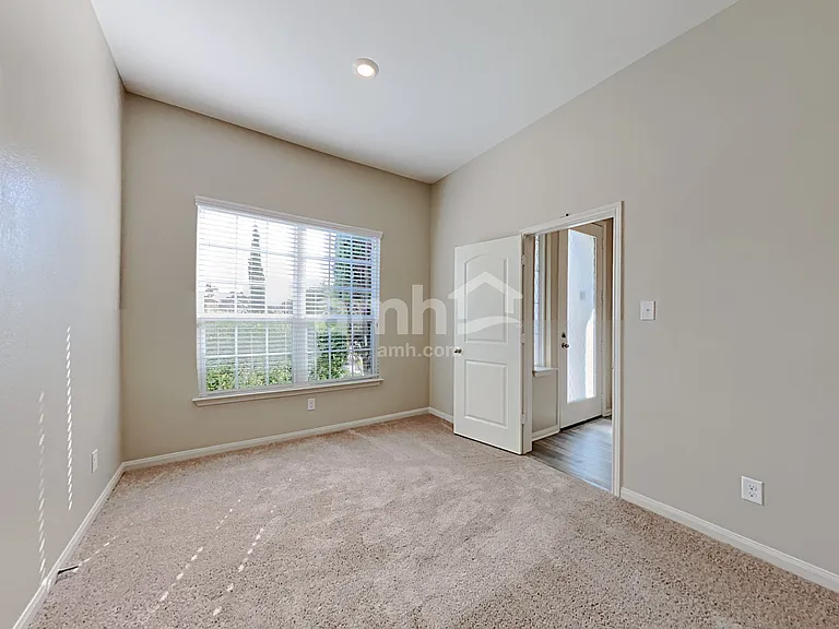 12887 Shoreline Dr — Photo 14