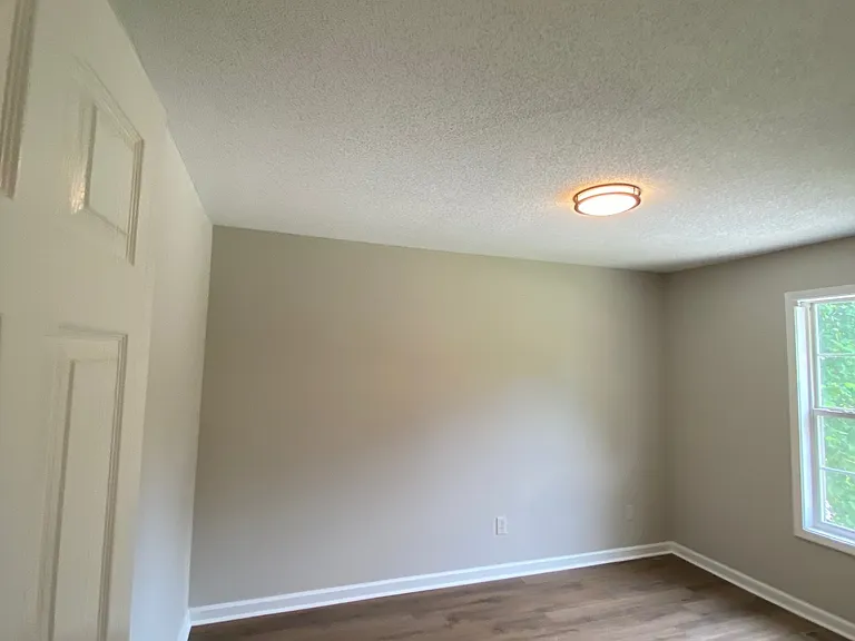 51 Connie Dr — Photo 16
