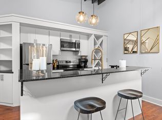 343 King St APT C, Charleston, SC 29401