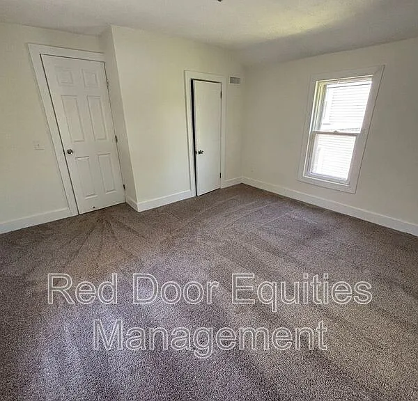 421 Washington Ave — Photo 15