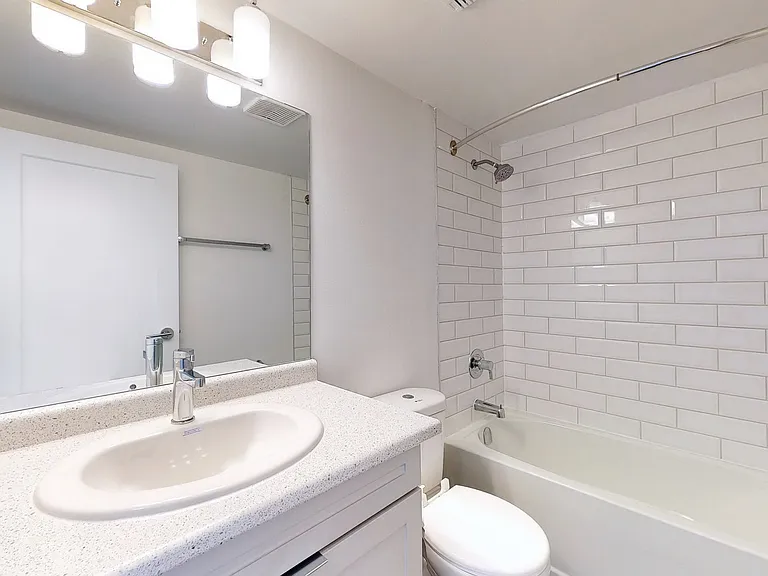 21 King St — Photo 9