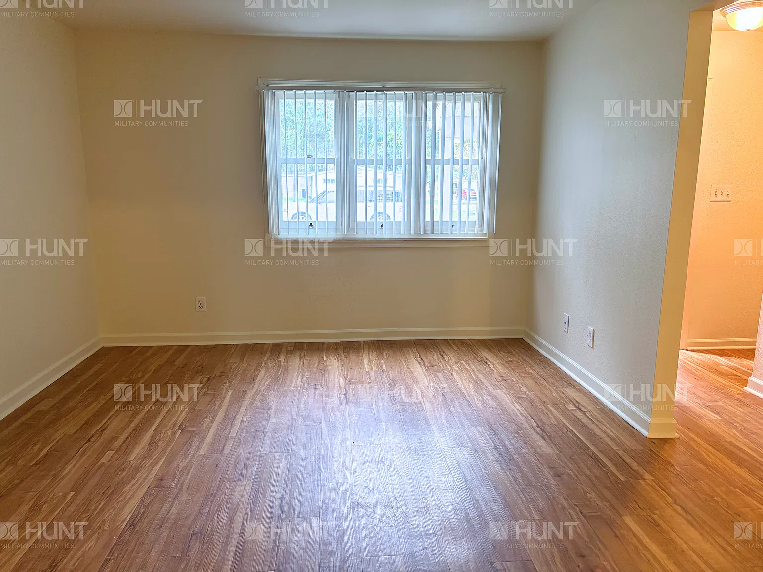4 bed, 2.5 bath, 1612 sqft, $1,700 — Photo 3